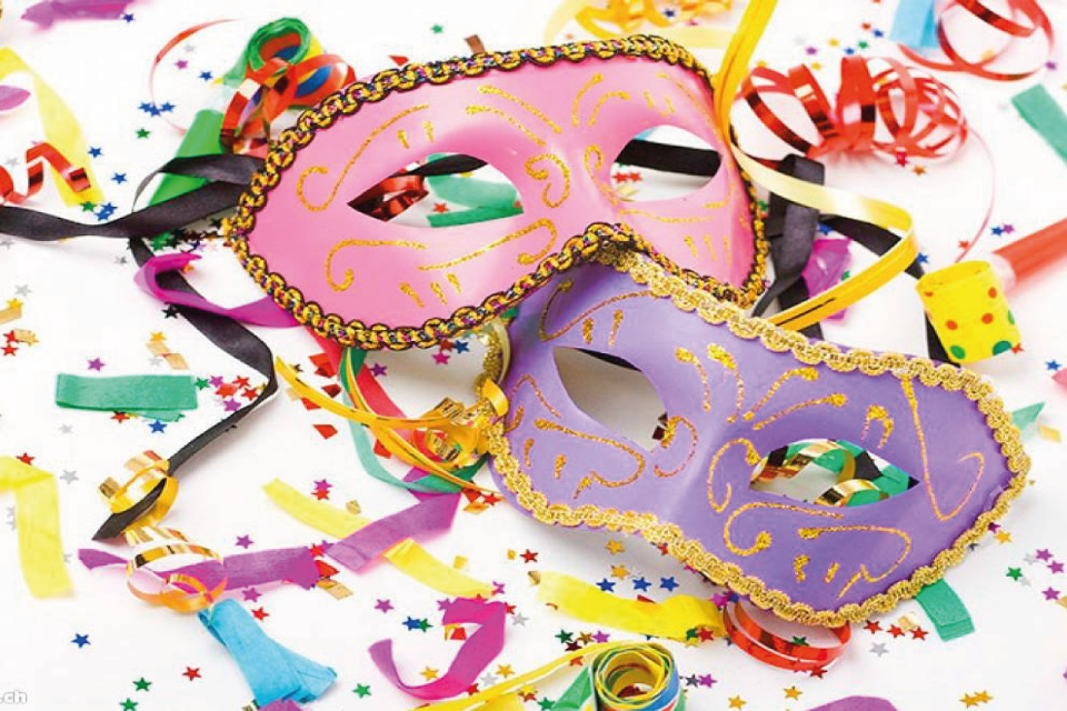 carnevale-estivo-notturno