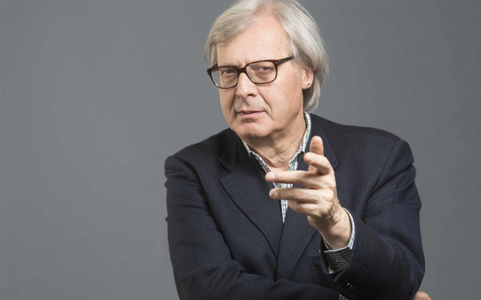 vittorio sgarbi in raffaello