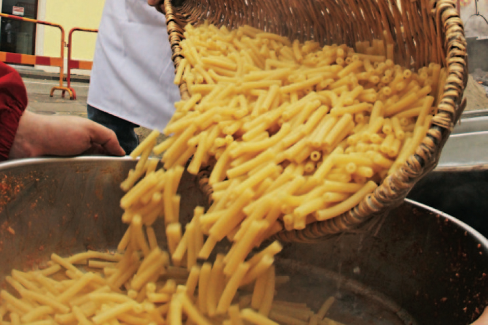 Festa polenta e maccheroni