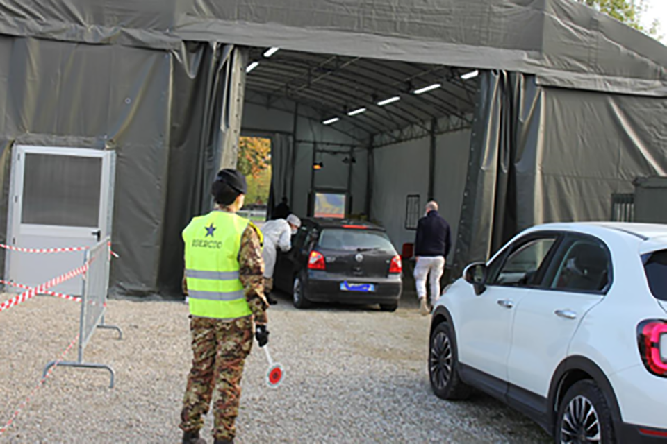 Imola, il nuovo Drive-through-Difesa e un cellulare per chi è in isolamento domiciliare