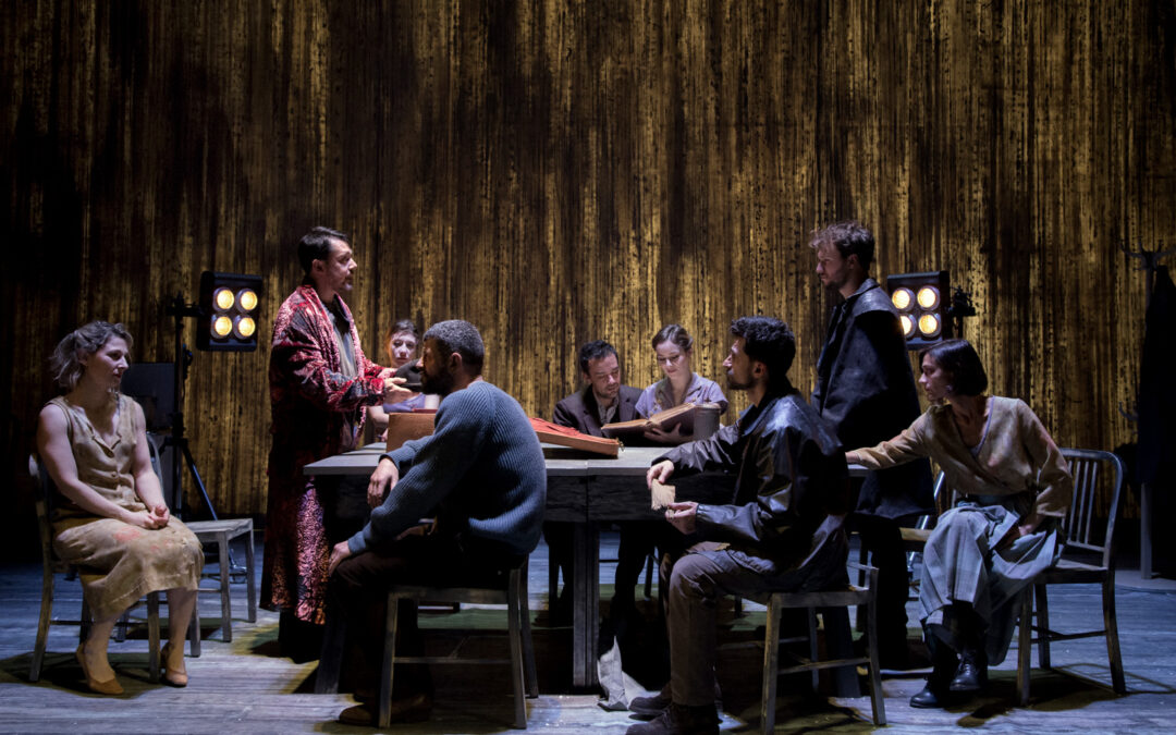 Spettacolo online: When the Rain Stops Falling