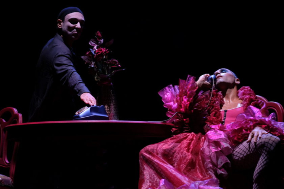 Le cinque rose di Jennifer