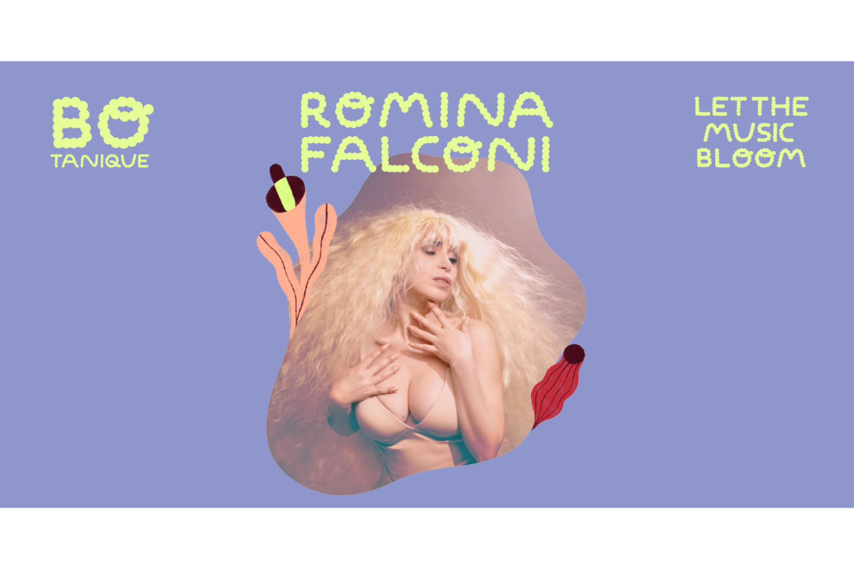 Romina Falconi in concerto